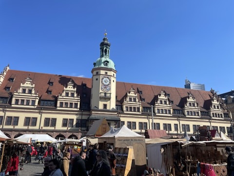 Blick auf das alte Rathaus in Leipzig.